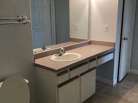 4th image of 131 SW 117th Ave #8106