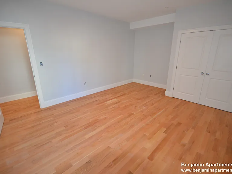 18 Murdock St #15 — Photo 7