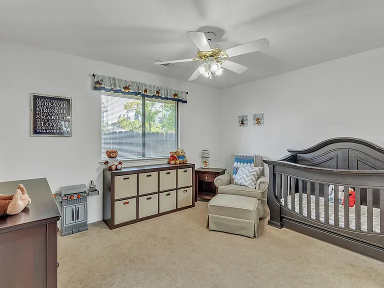 1856 Ridgeview Dr — Photo 25