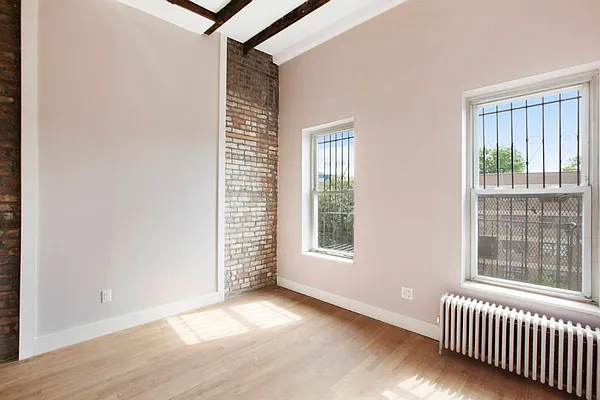 Rented by Living New York | media 21