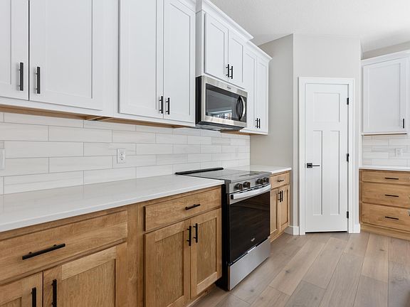 3rd image of 30937 Gopher Ln