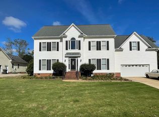 117 Chenoweth Dr, Simpsonville, SC 29681