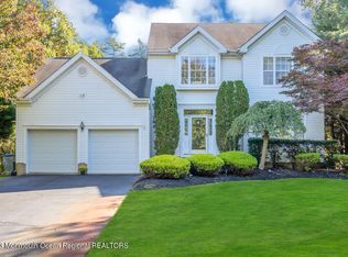 1 Sparrow Ct, Jackson, NJ 08527