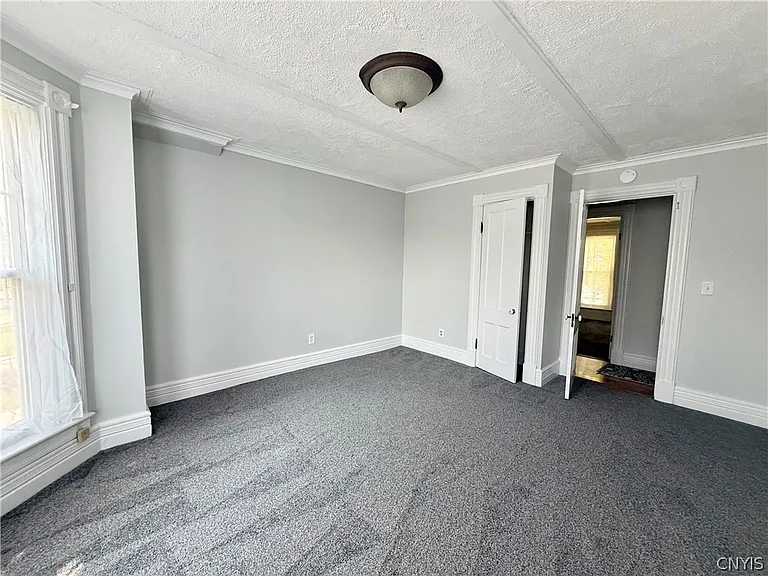 203 Keyes Ave — Photo 36