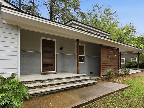 3rd image of 211 Pimlico Pl