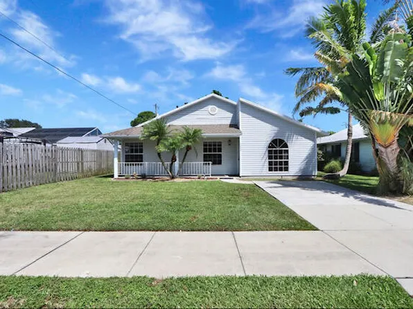 5339 SE Dell Street, Stuart, FL 34997