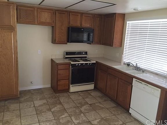 5th image of 13148 Terry Ct