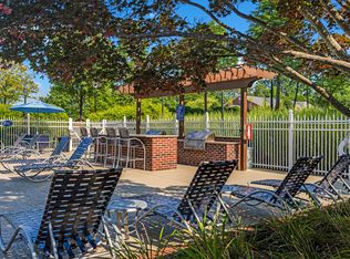 5080 Samet Dr #50002E, High Pt, NC 27265