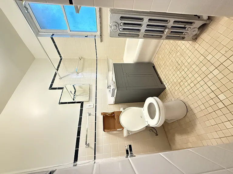 3235 W Dickens Ave #2 — Photo 17