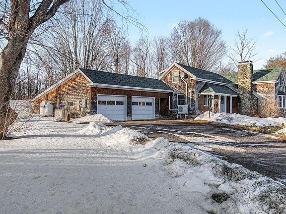 2nd image of 505 Middle Road