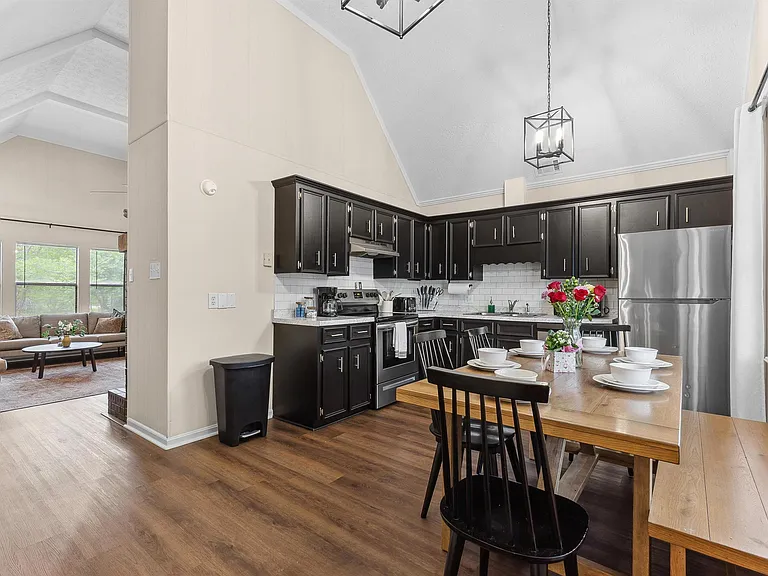 1100 Kenwood Dr — Photo 10