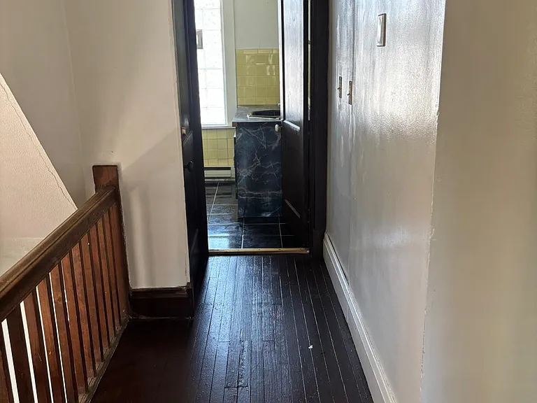 908 Duss Ave #2 — Photo 8