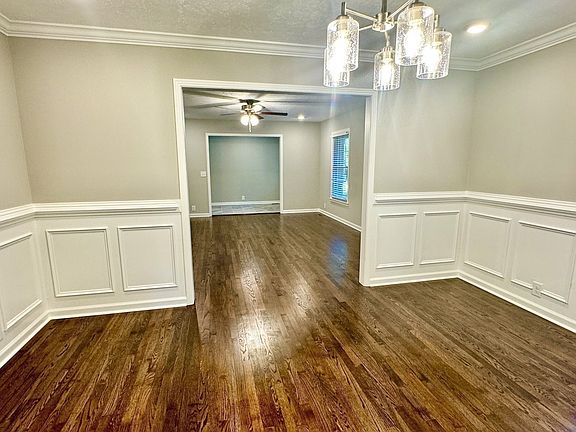 5th image of 720 Vaughan Rd