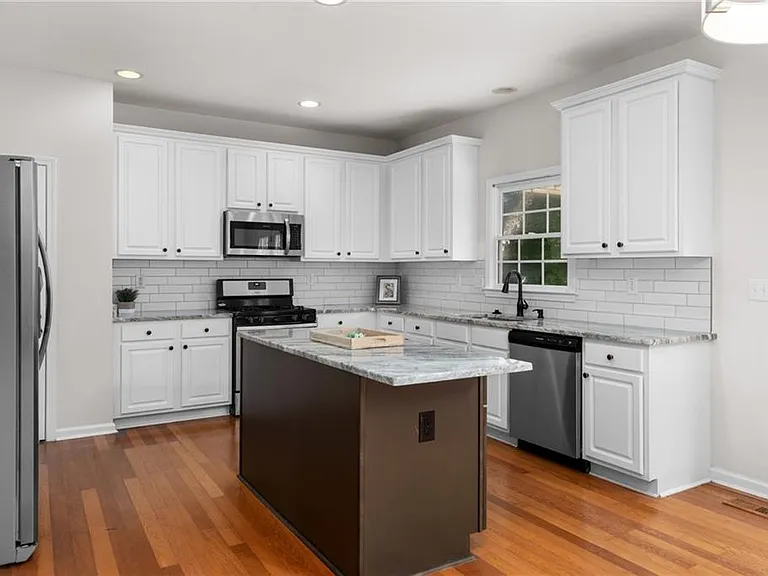 1858 Fox Chapel Dr SE — Photo 10