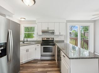 900 2nd St E, Hastings, MN 55033