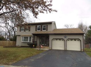 6 Libby Ct, Hamilton, NJ 08619