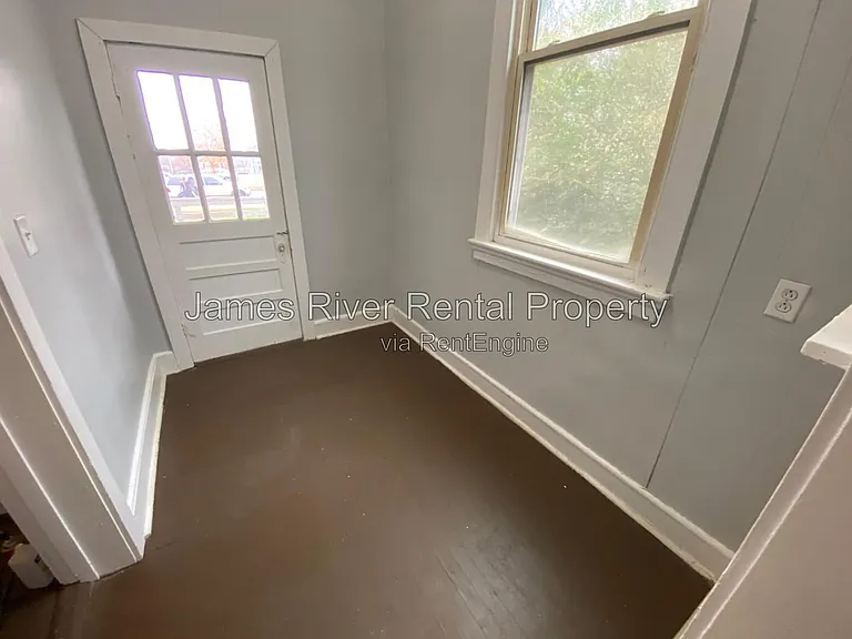 1003 Floyd St #2 — Photo 8