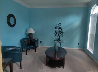 7013 Reedy Creek Rd, Charlotte, NC 28215