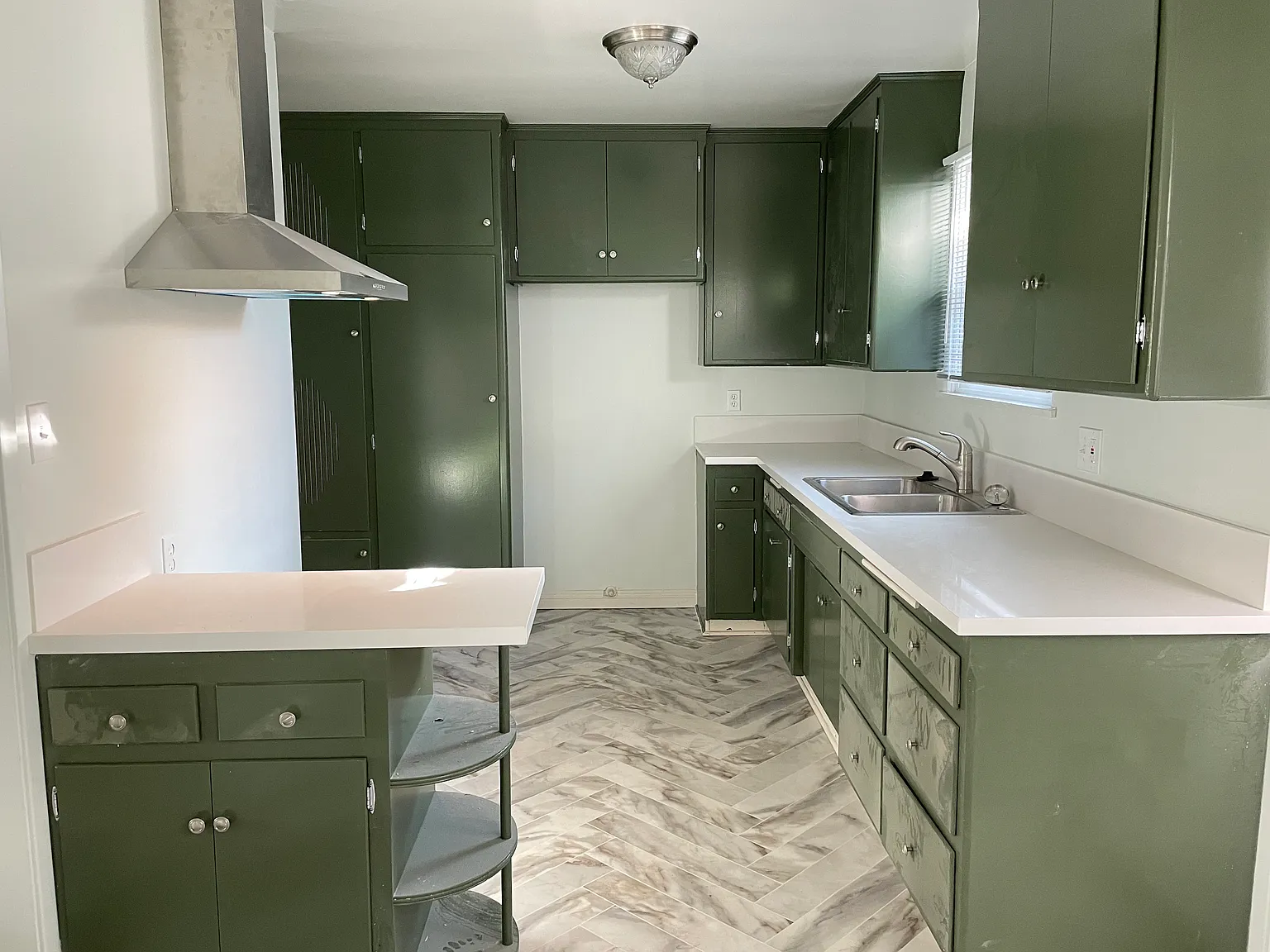 2 bed, $2,650 — Photo 1