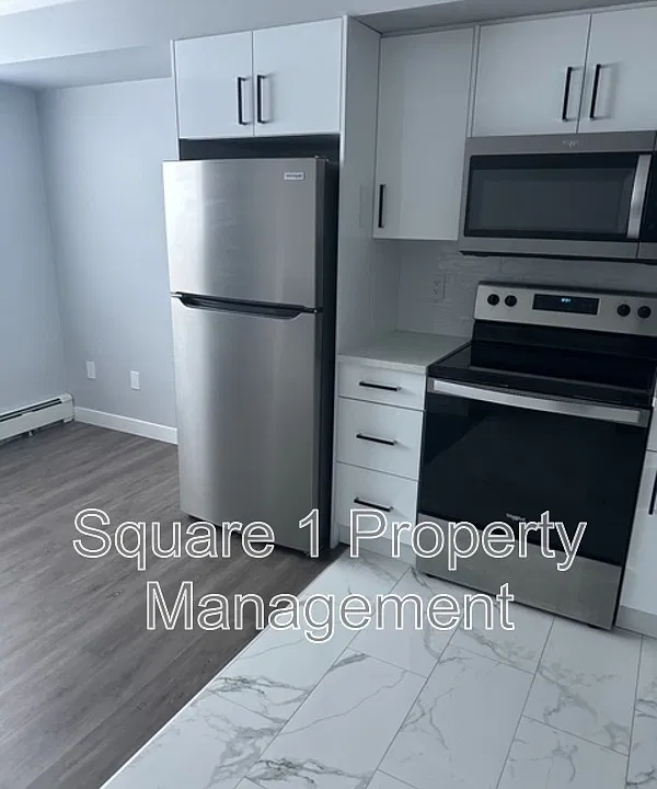 4 82nd Ave NW #8550