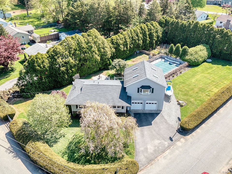 7 Hickory Ln, Bozrah, CT 06334 Zillow