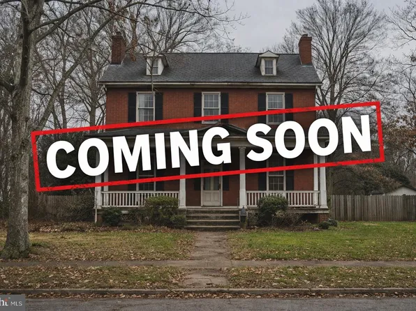 251 E Grant St, Greencastle, PA 17225