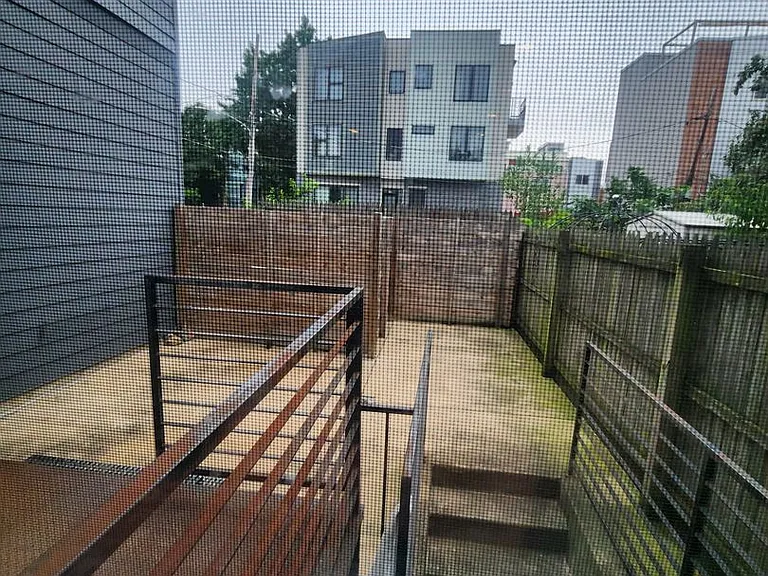 2103 E Dauphin St — Photo 5