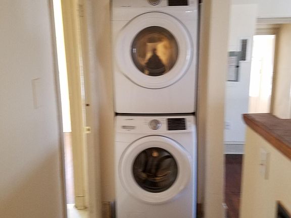 5th image of 318 W Johnson St APT 3A