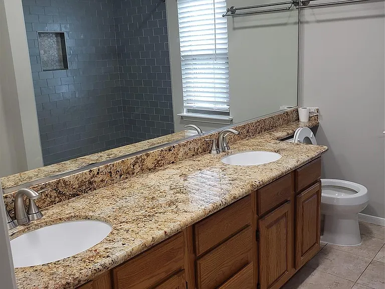 8714 Warrenford Dr — Photo 19