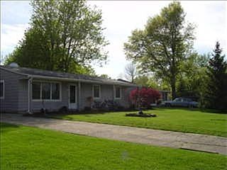 3rd image of 3909 N Vernon Dr