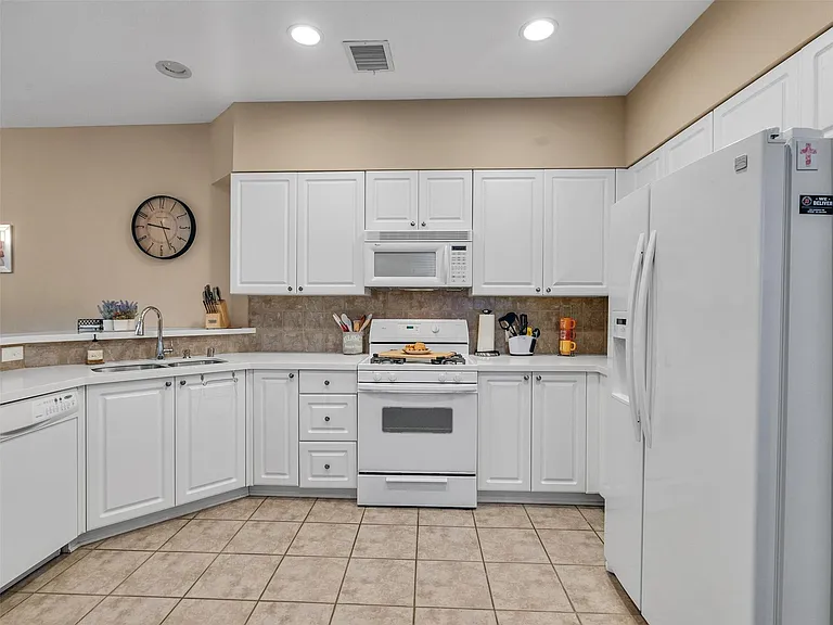 83 Scarlet Woods Ct #83 — Photo 12