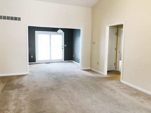 3rd image of 1403-1409 W Allen St #38