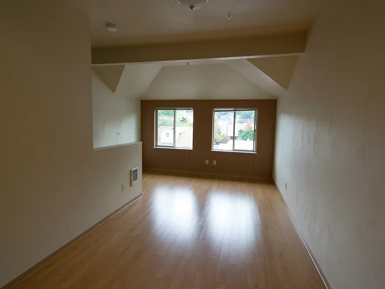 648 E 17th Ave #1-20 — Photo 3