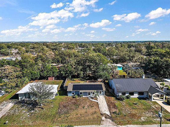 2nd image of 1380 Palm Dr