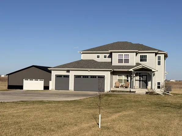 1115 Pleasant St NE, Bondurant, IA 50035