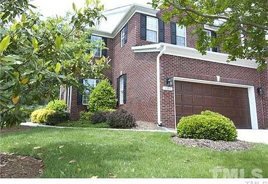 Private Side Entrance and Yard