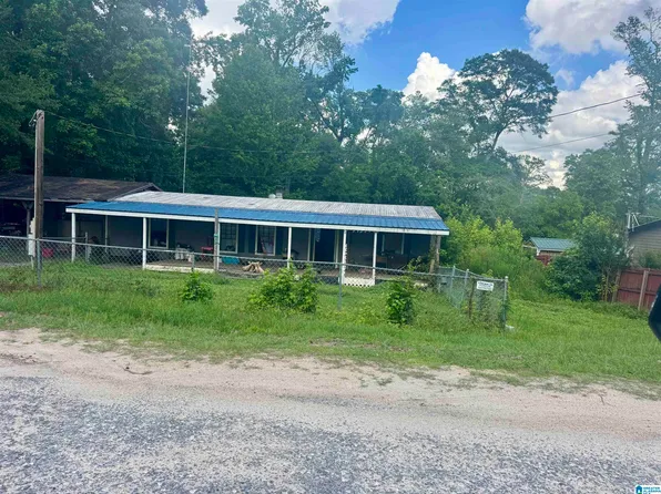 300 County Road 490, Smiths Station, AL 36877