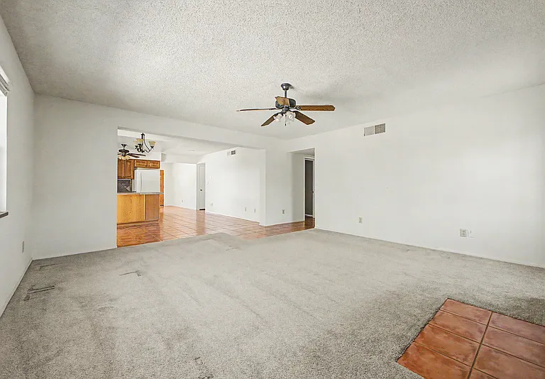 2822 E Willow Ave — Photo 14