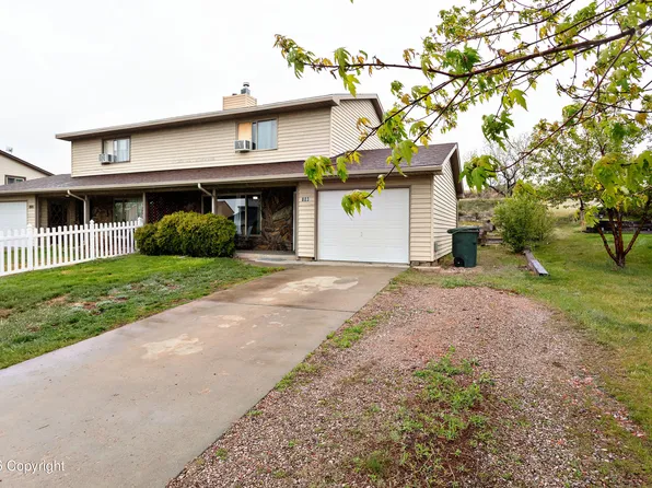 803 Trails Cir, Gillette, WY 82718