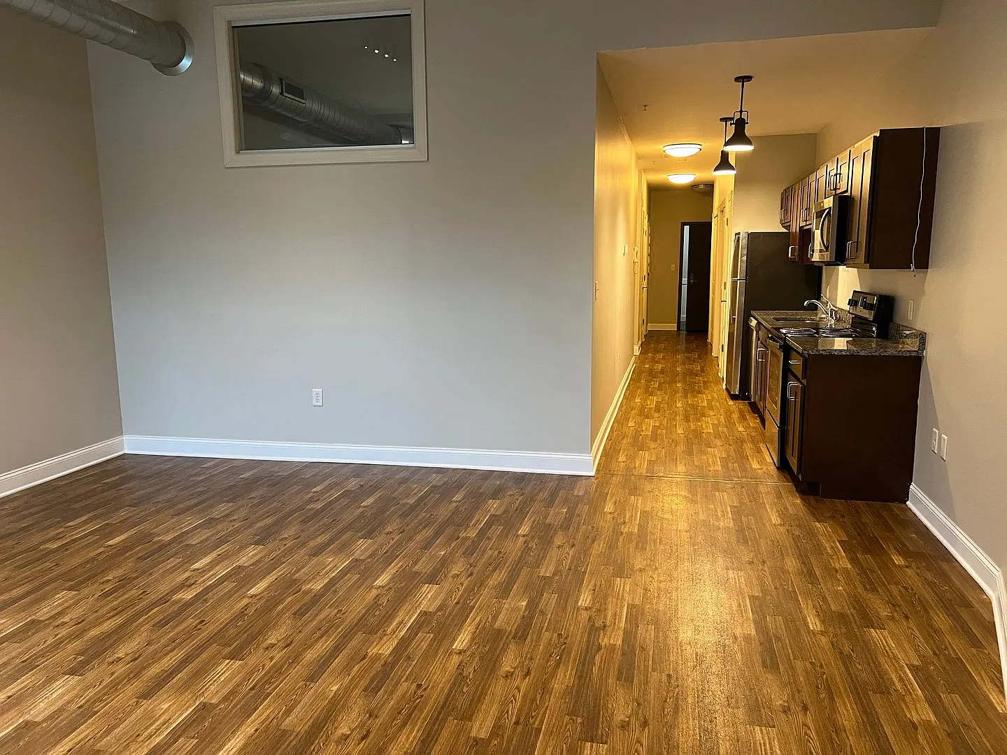 733 Broadway (Leasing) — Photo 2