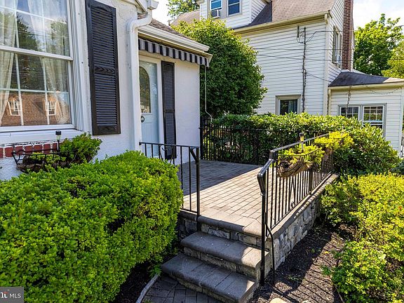 4th image of 681 Jackson Ave