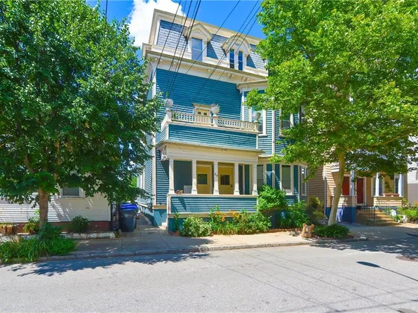 29 Brighton St, Providence, RI 02909