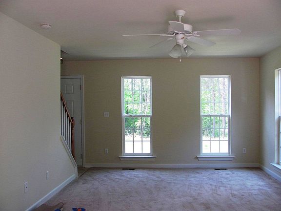 3rd image of 379 Jefferson Dr