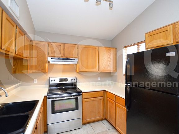 4th image of 169 S Criss St