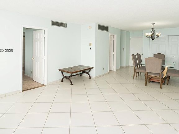 5th image of 6770 Indian Creek Dr APT 6G