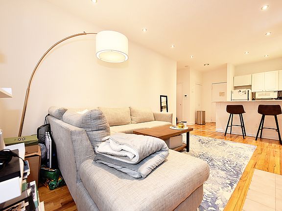 4th image of 255 W 22nd St APT 2C