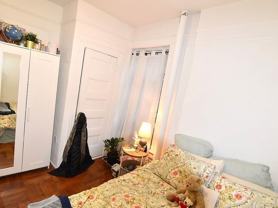 1st image of 646 W End Ave #22C