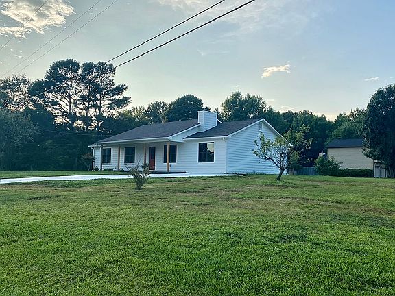 2nd image of 77 Meadows Ln