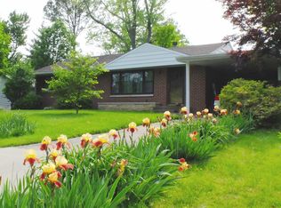 912 S Taylor Dr, Carbondale, IL 62901