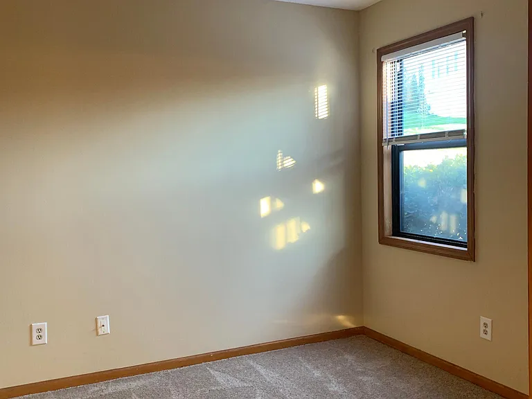 154 Barnard Ave — Photo 16